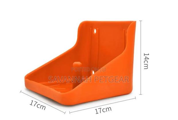 Red Salt Block Holders for Cattle Sheep Licking Salt Block - thumbnail 5