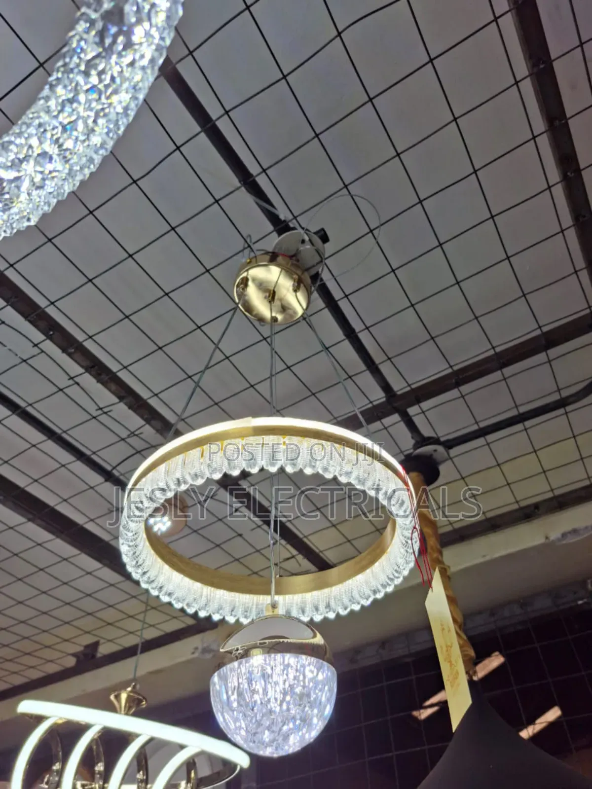 Led Chandelier Light With 3 Lighting Modes