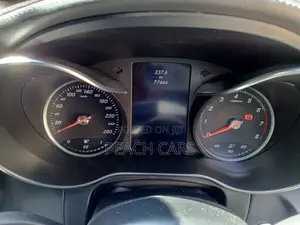 Mercedes-Benz GLC-Class 2016 Blue