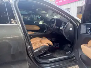 Volvo XC60 T5 Inscription AWD 2017 Gray