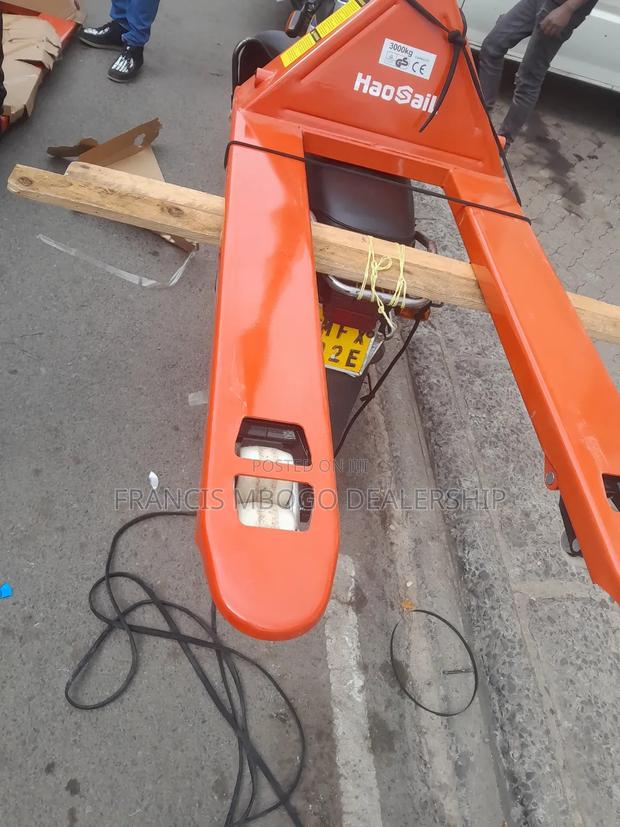 Manual Hydrolic Pallet - thumbnail 3