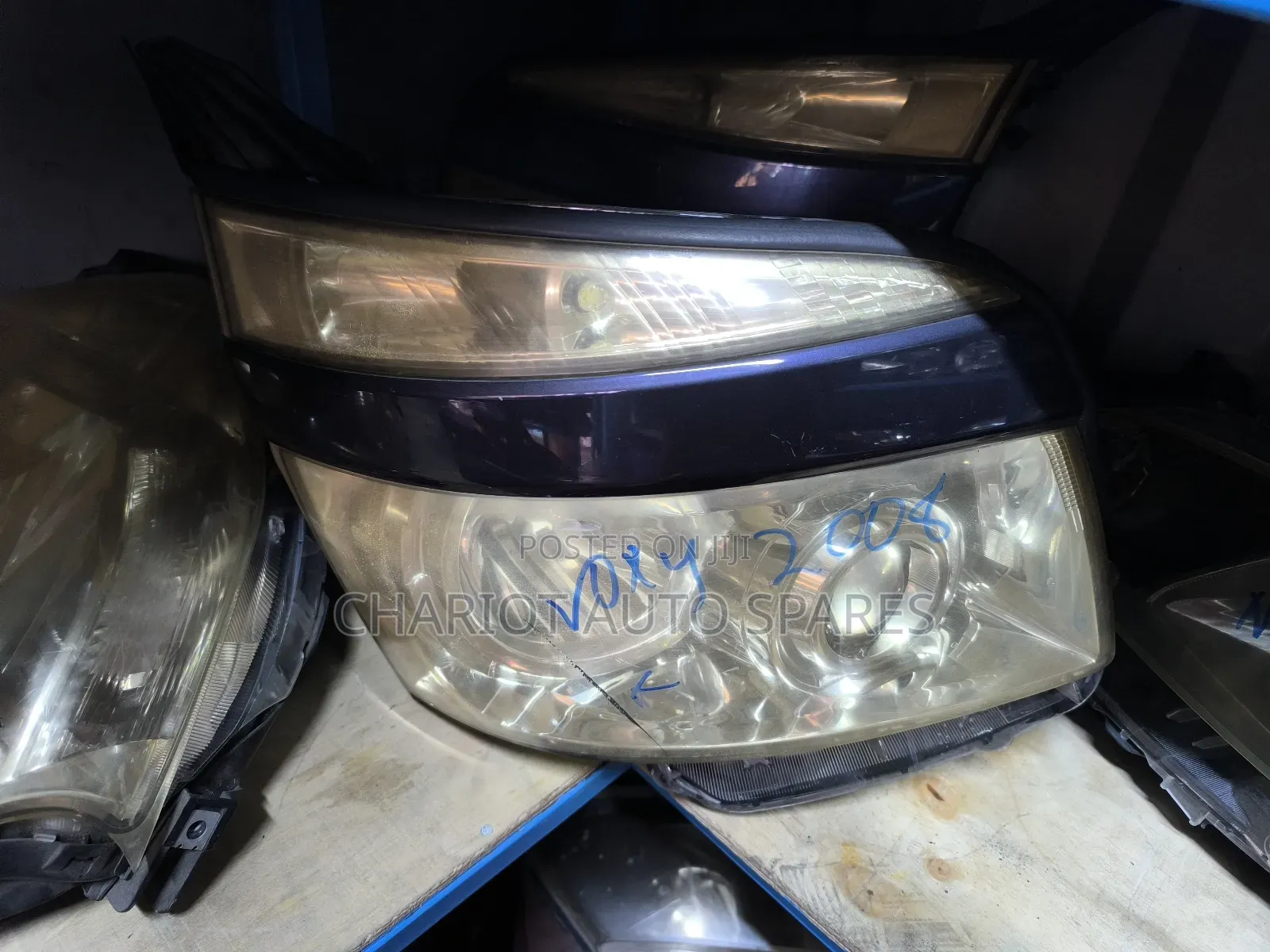 Toyota Voxy 2008 Ex Japan Non Xenon Headlight