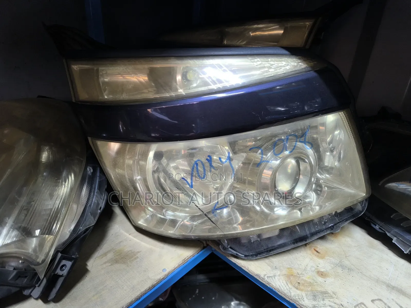 Toyota Voxy 2008 Ex Japan Non Xenon Headlight