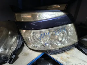 Toyota Voxy 2008 Ex Japan Non Xenon Headlight