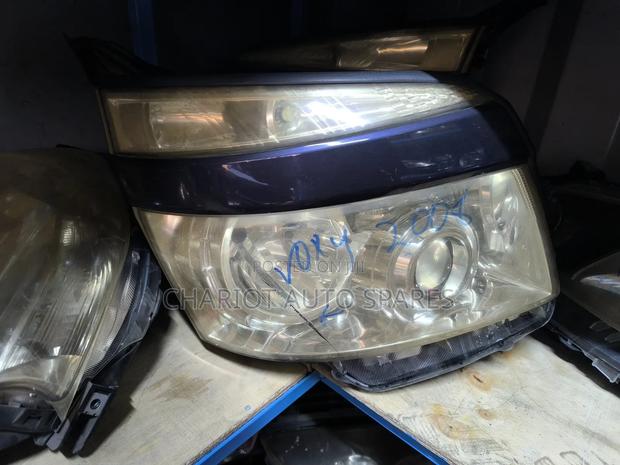 Toyota Voxy 2008 Ex Japan Non Xenon Headlight - thumbnail 3