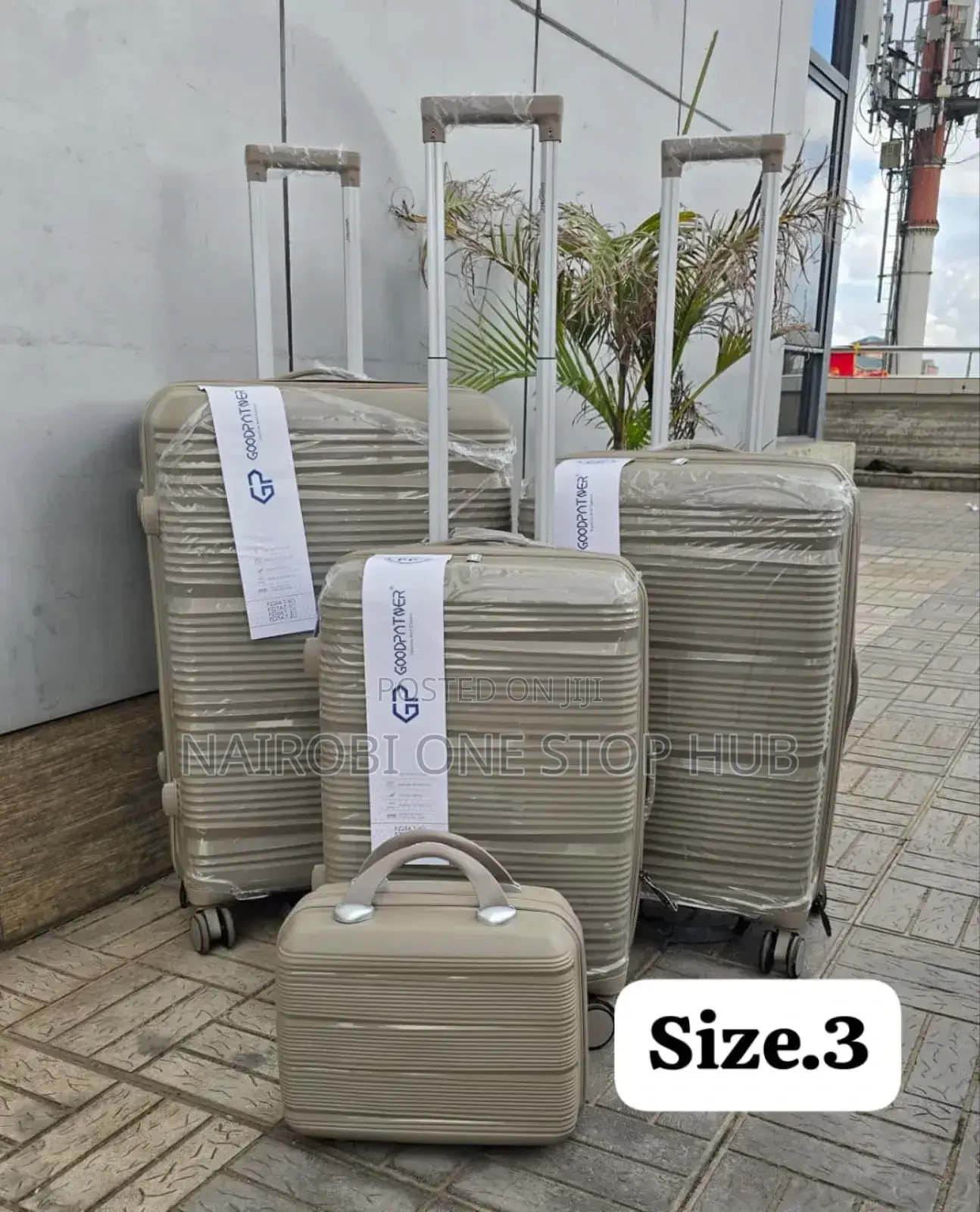4-in-1 Luxurious Unbreakable Suitcases