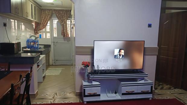 Air BNB Suit - thumbnail 4