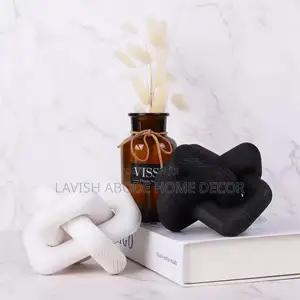 Wooden Knot Decor, 3-Link Wood Chain Link Decor Black, White and Brown