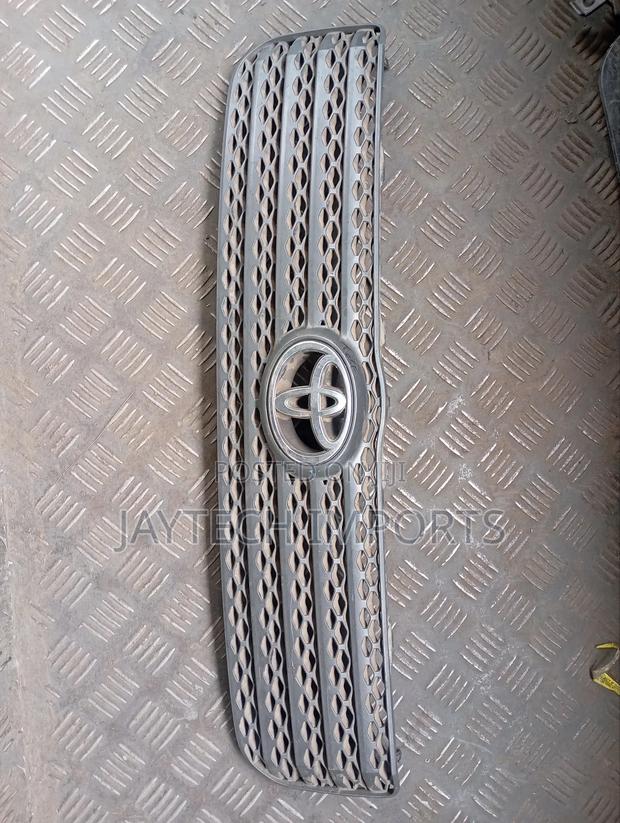Toyota Succed Grill - thumbnail 3