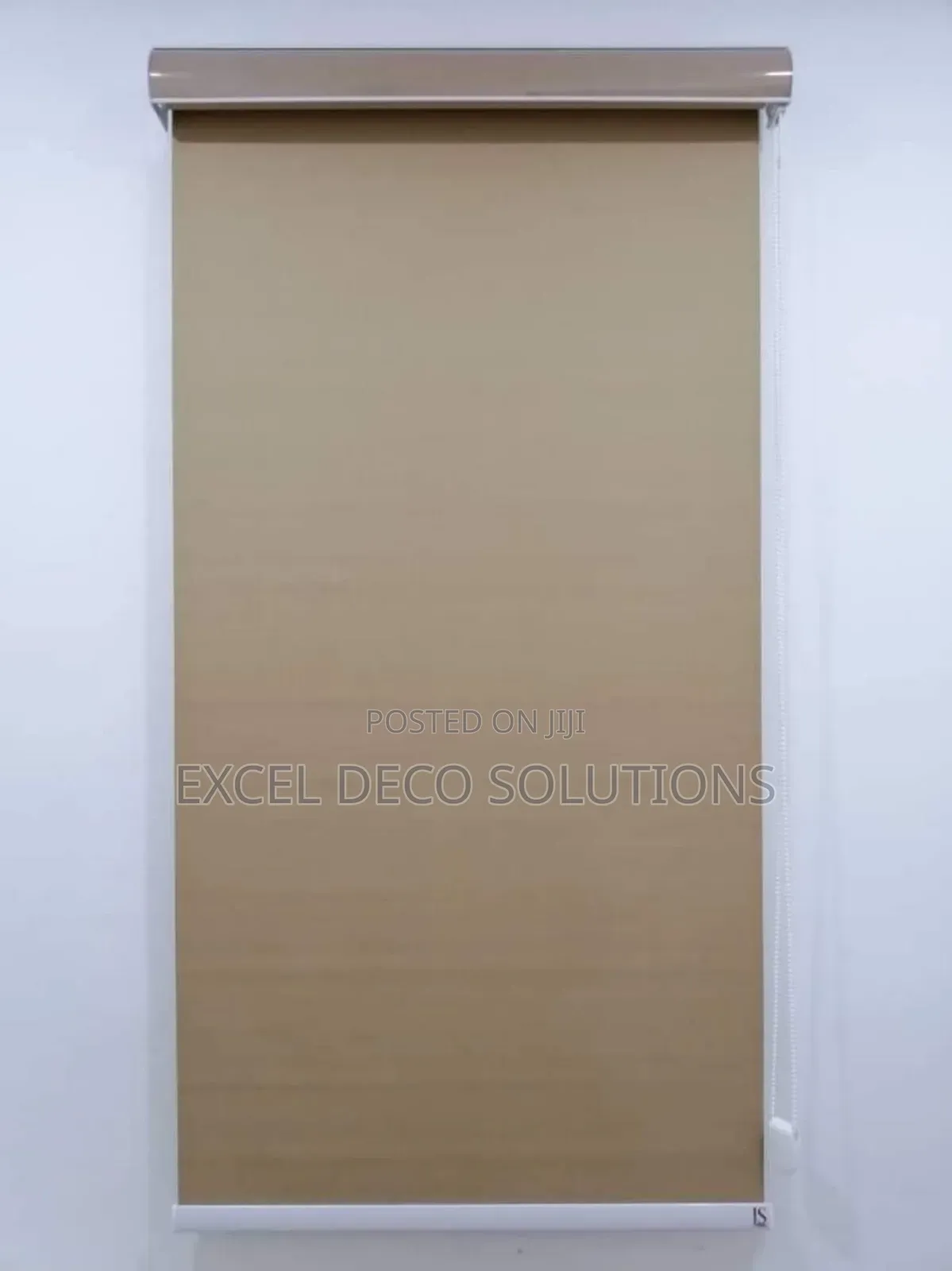 Elegant Blackout Roller Blinds – Keep Your Room Cool Private