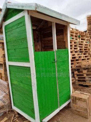 Grren Painted With White Strips Soldier House