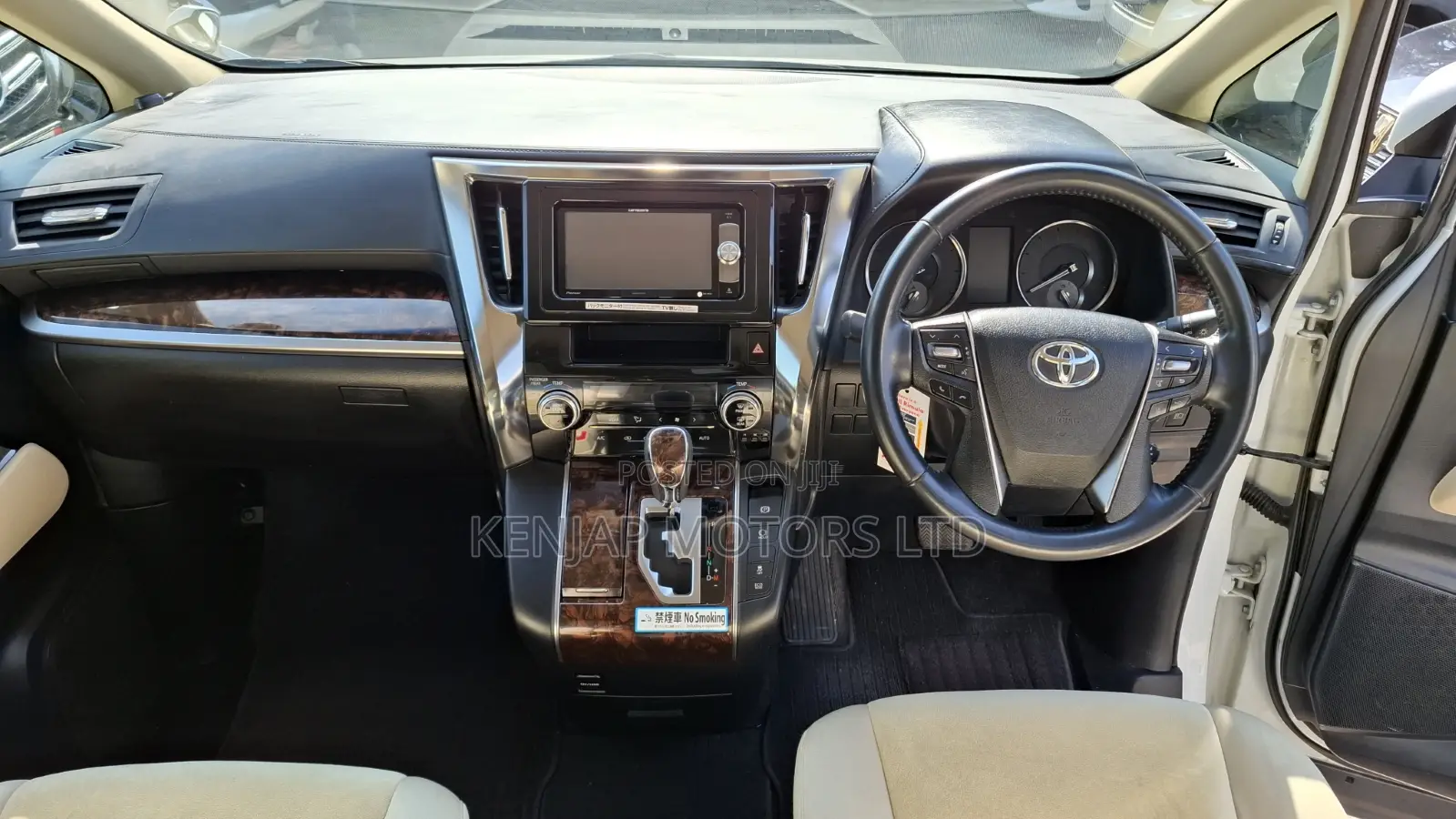 Toyota Vellfire 2018 White