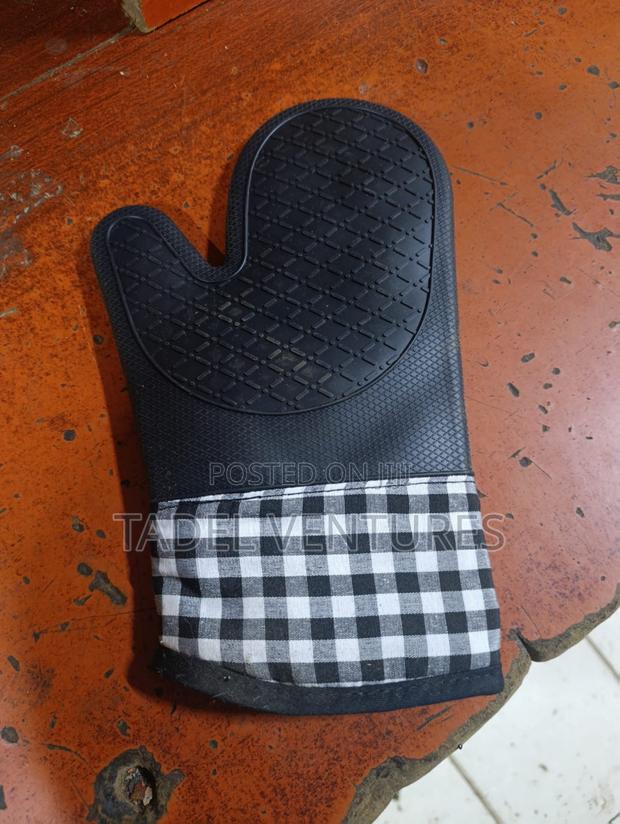 Oven Gloves - main view