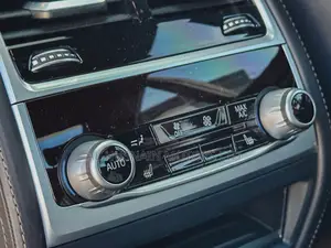 BMW 740 2018 Pearl