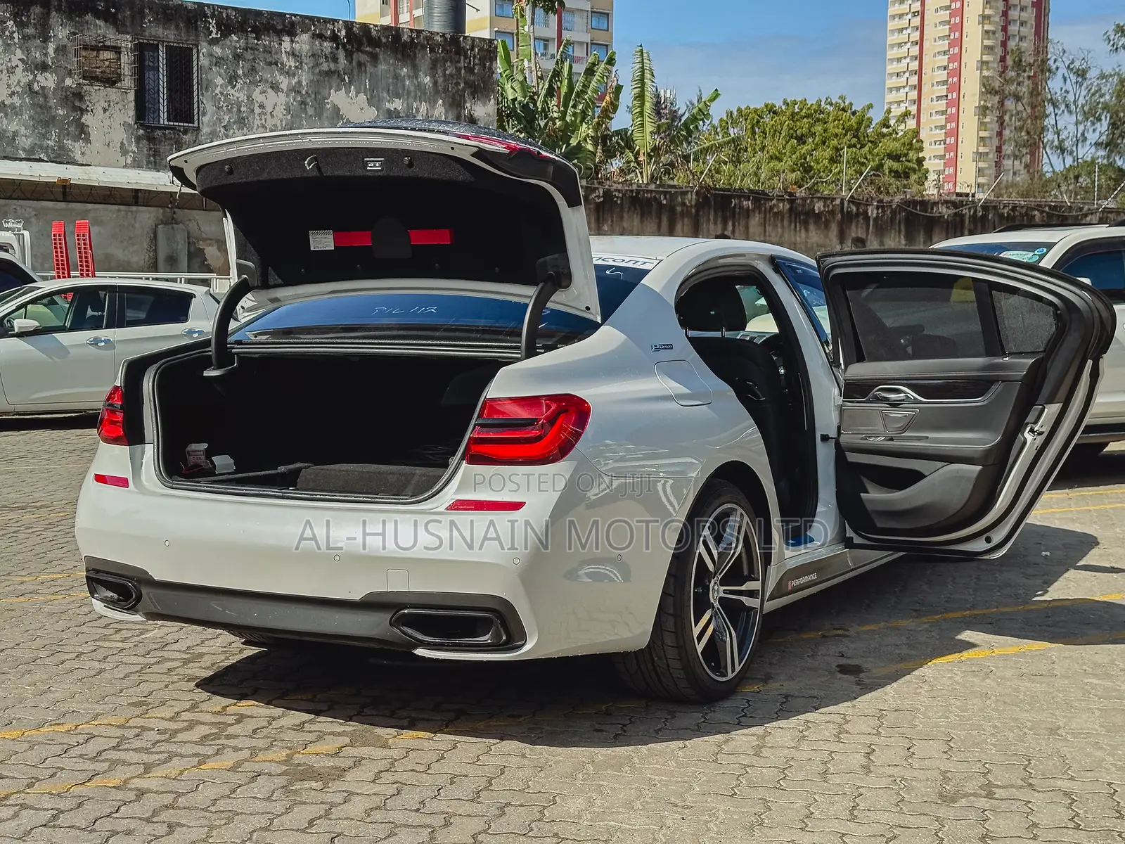 BMW 740 2018 Pearl