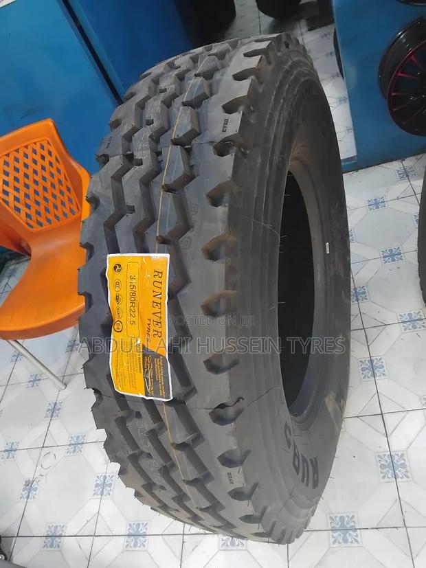 315/80 R22.5 Ronever Tyrs - thumbnail 2
