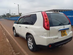 Nissan X-Trail 2010 White