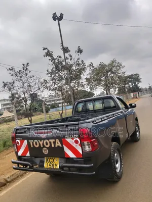 Toyota Hilux Revo Single Cab Deisel 2.4 RWD 2019 Black