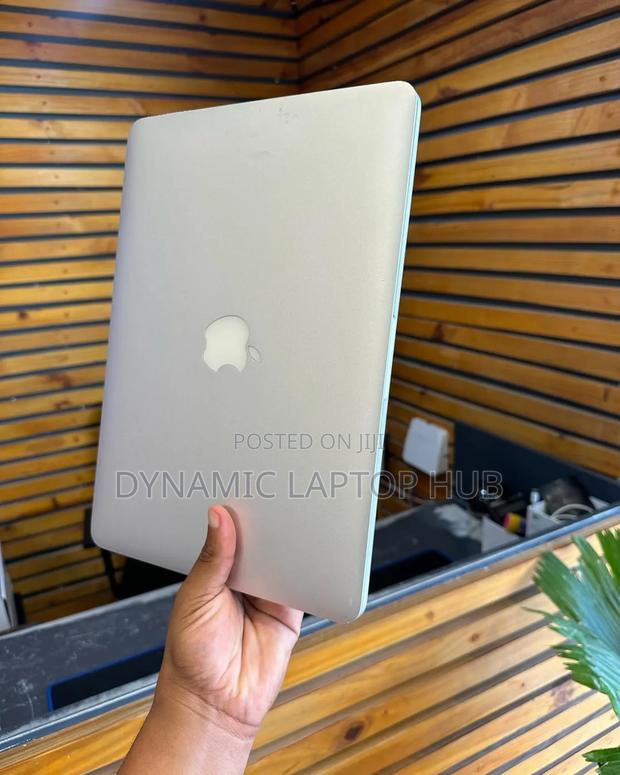 Laptop Apple MacBook Pro 2015 8GB Intel Core I5 SSD 256GB - thumbnail 2