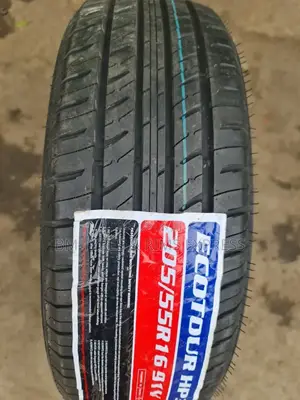 205 /55 R16 Vinmax Tyres
