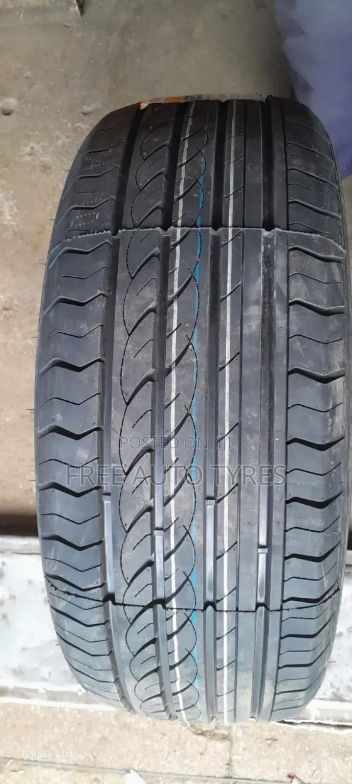 215 55r17 Centara