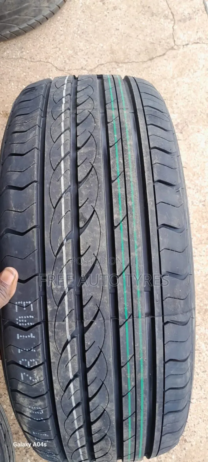235 55r18 Centara Hp