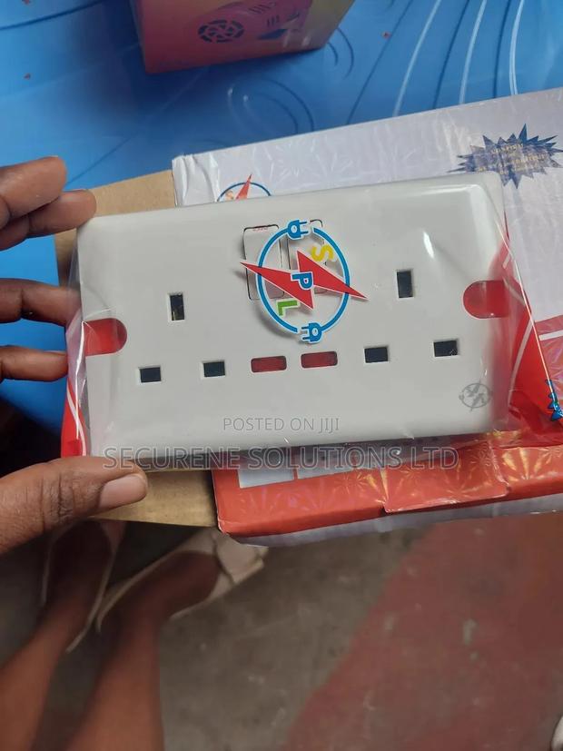 Double Switched Socket - main view