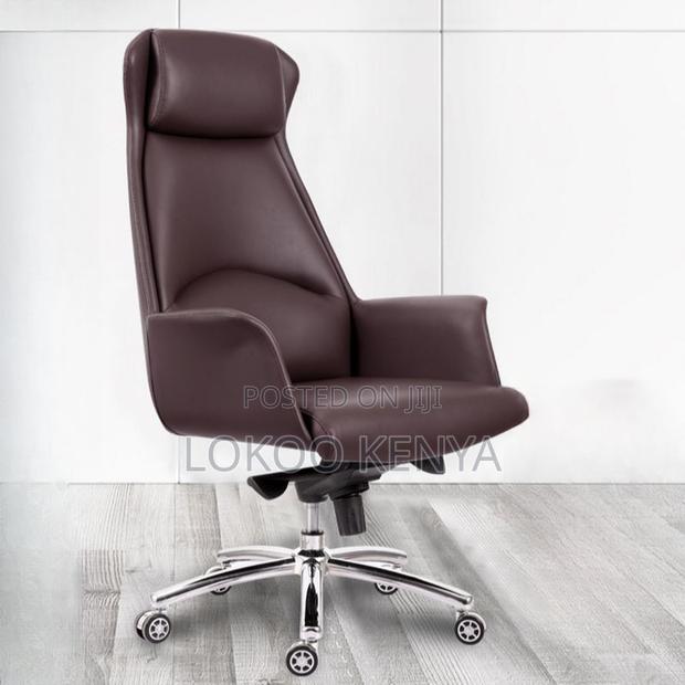 Office Chair : Black Leather Swivel Workstation Chair