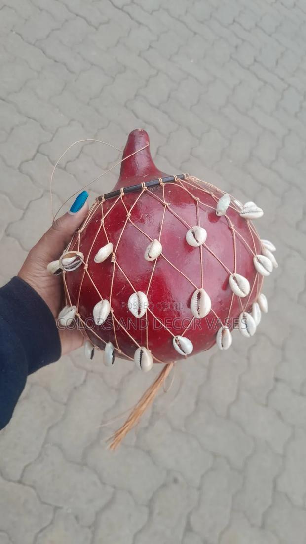 Shakers Available in Plenty CBC - thumbnail 3