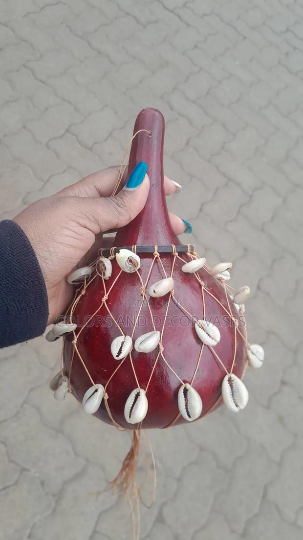 Shakers Available in Plenty CBC - thumbnail 5