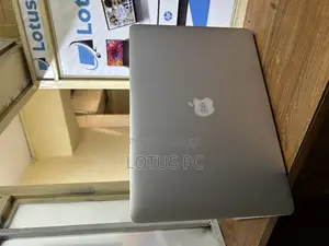 Laptop Apple MacBook Pro 2015 16GB Intel Core I7 SSD 512GB