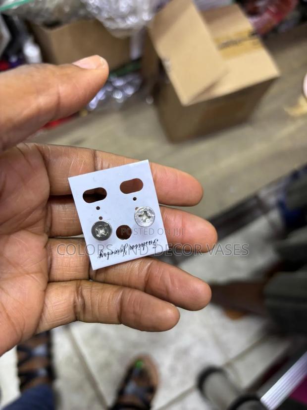 Men Earings Silver and Black - thumbnail 4