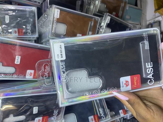 Qwerty Samsung Galaxy S23 Ultra Leather Case Built-in Invisible Stand - thumbnail 2