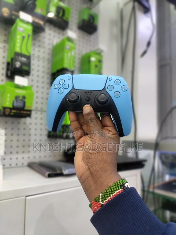 Sky Blue Ps5 Controller!! - main view