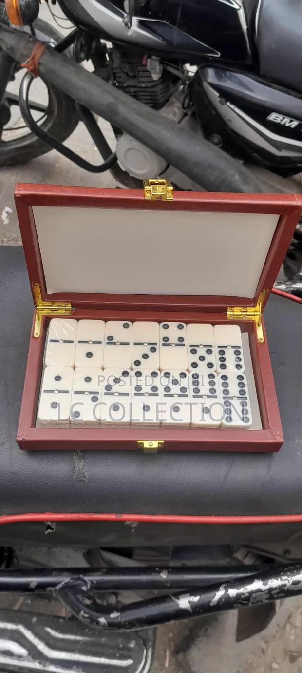 Dominoes Game - thumbnail 3