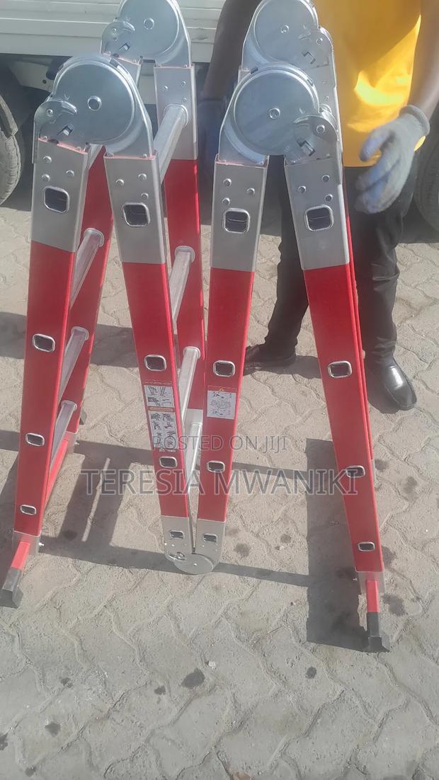 4×4 Fibreglass  Multipurpose Ladder - thumbnail 2