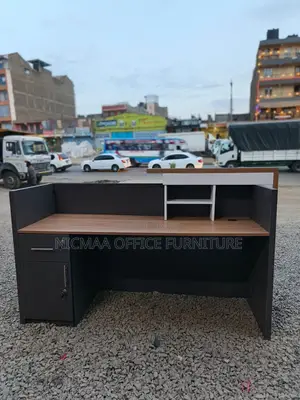 1800mm Bold Design Modern Reception Desk