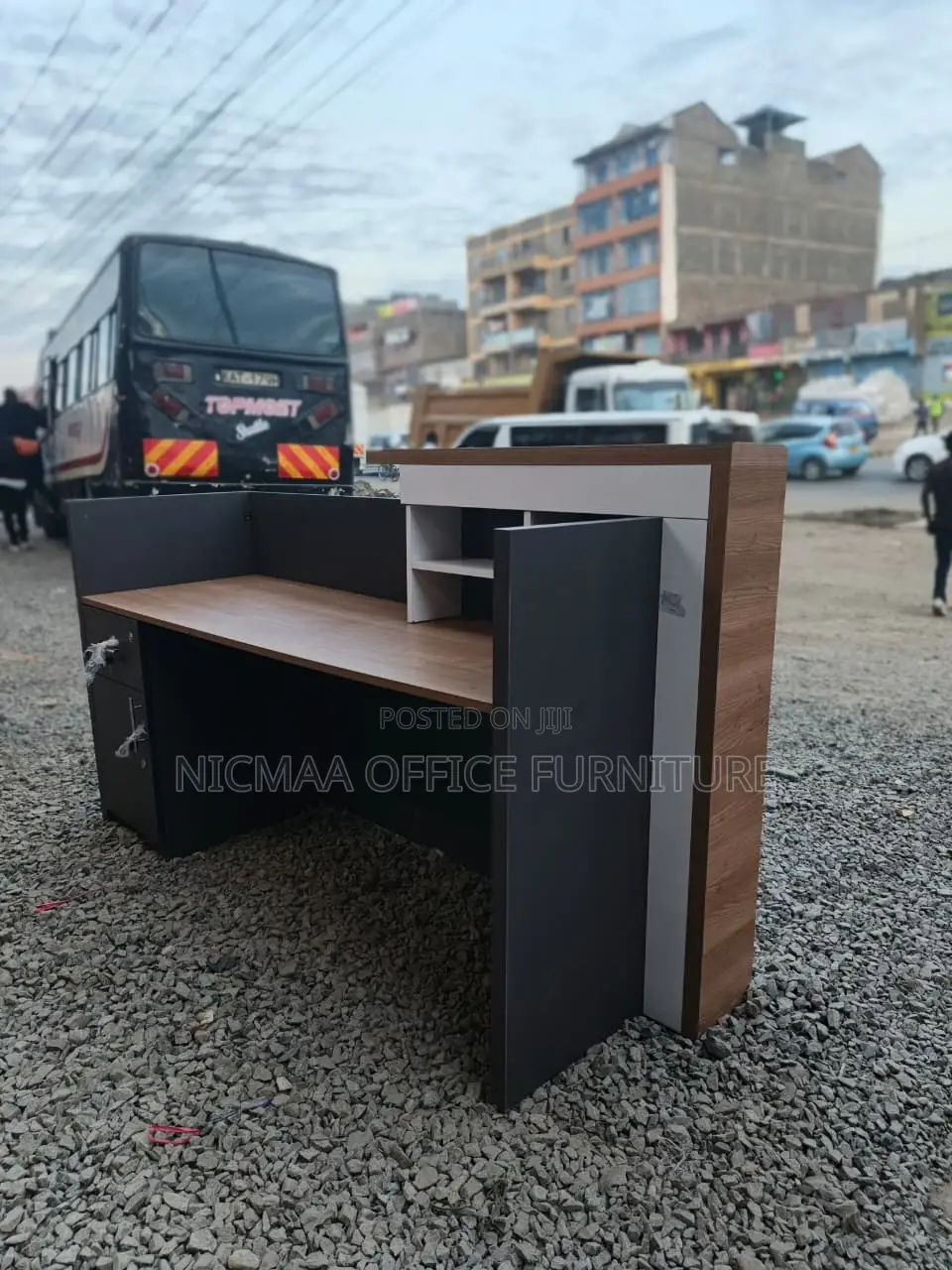 1800mm Bold Design Modern Reception Desk