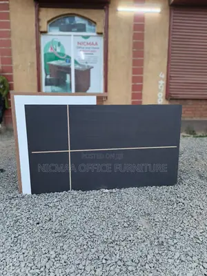 1800mm Bold Design Modern Reception Desk