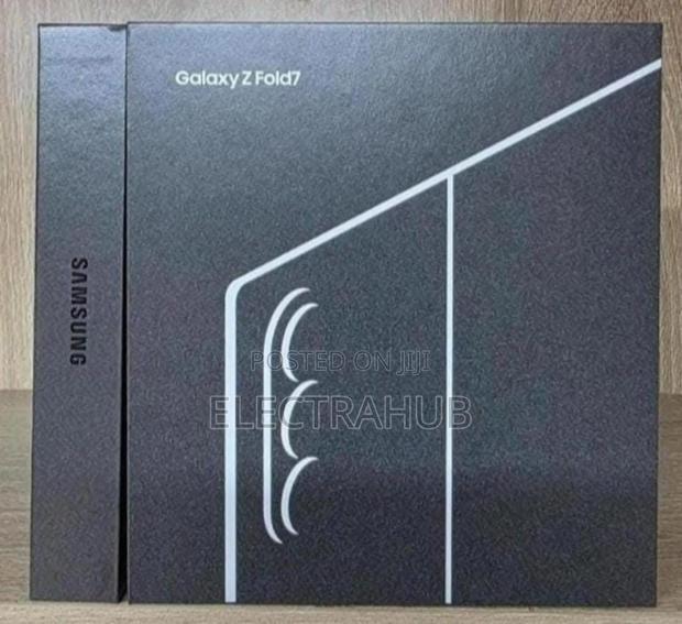 New Samsung Galaxy Z Fold7 256 GB Silver