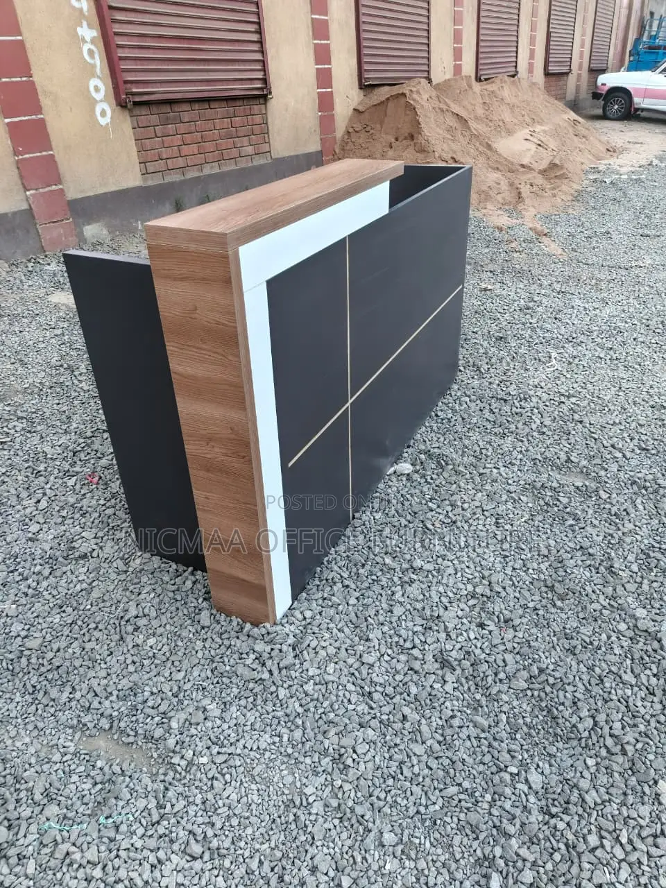1800mm Bold Design Modern Reception Desk