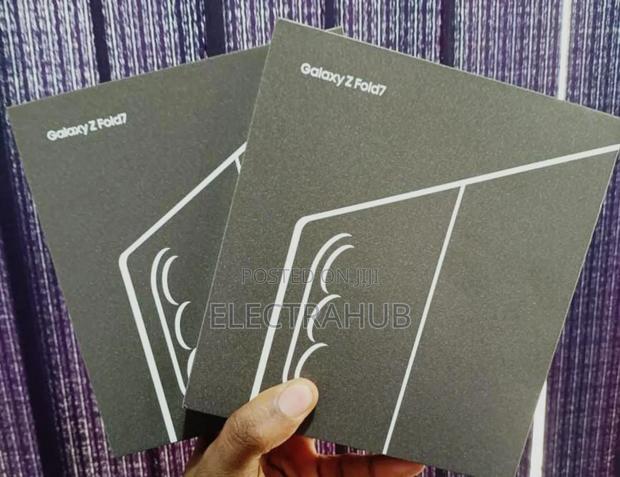 New Samsung Galaxy Z Fold7 512 GB Silver