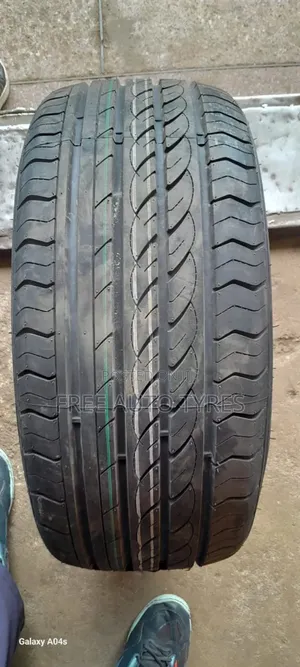 214 40r17 Centara