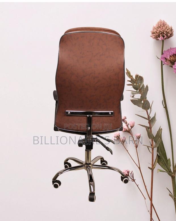Ergonomic Executive Leather Chair — Headrest Support #287 - thumbnail 4