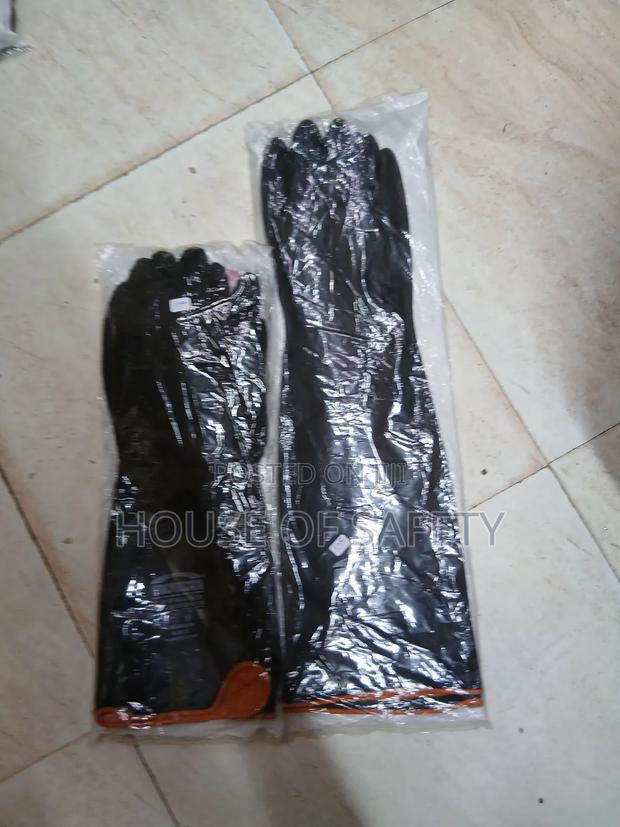 Different Sizes Black Safety Gloves