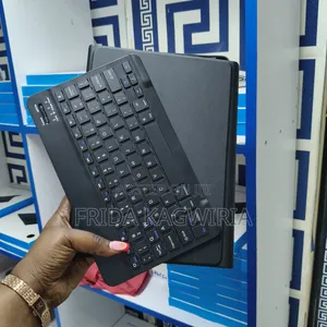 Samsung Galaxy Tab S9 Smart Keyboard Flip Case