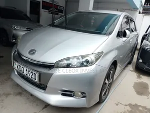 Toyota Wish 2017 Silver