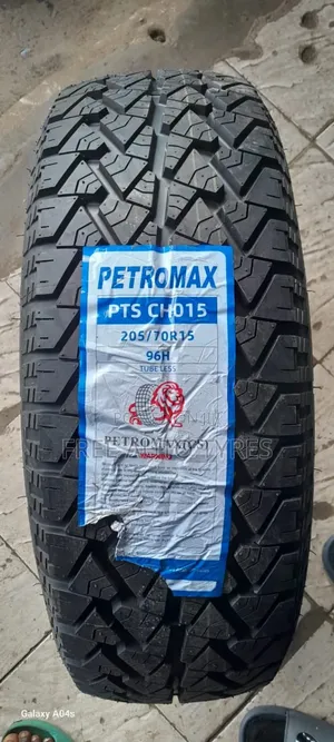 205 70r15 Petromax