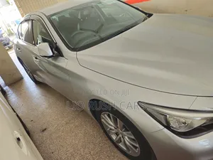 Nissan Skyline 2019 Silver