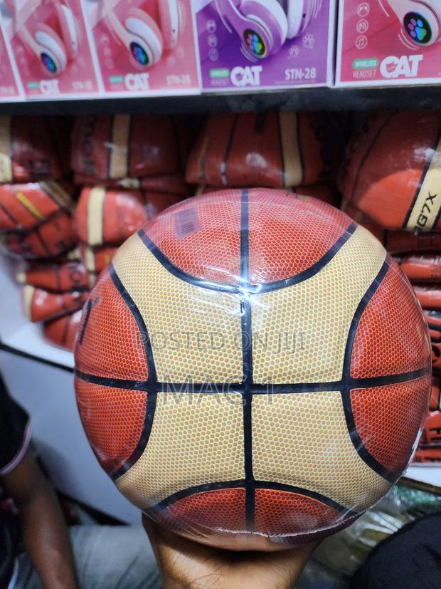 Basketball Size 7 - thumbnail 4